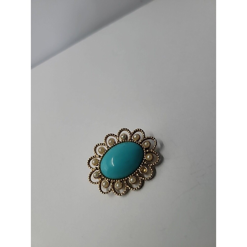 Vintage Sarah Coventry Blue Cabochon Faux Pearl Brooch Pin Gold Tone FLAW